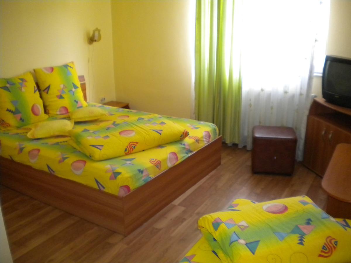 Hotel Dalia Gilău Extérieur photo